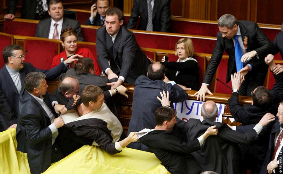 ukrainian-parliament-04