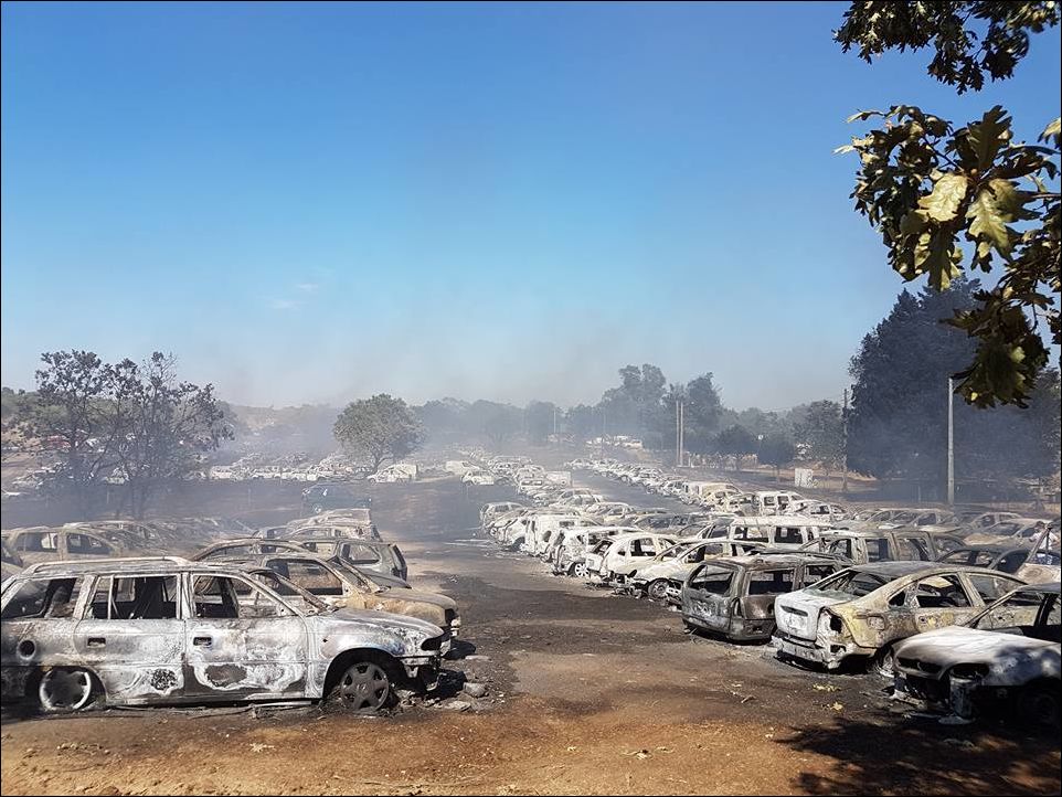 В Португалии сгорели 422 автомобиля
