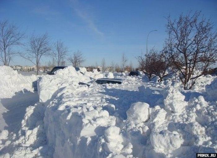car-under-snow-03