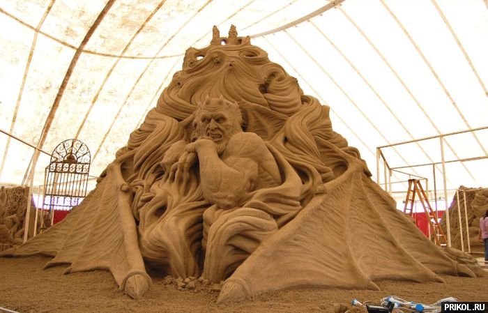 sand-sculpture-creating-11