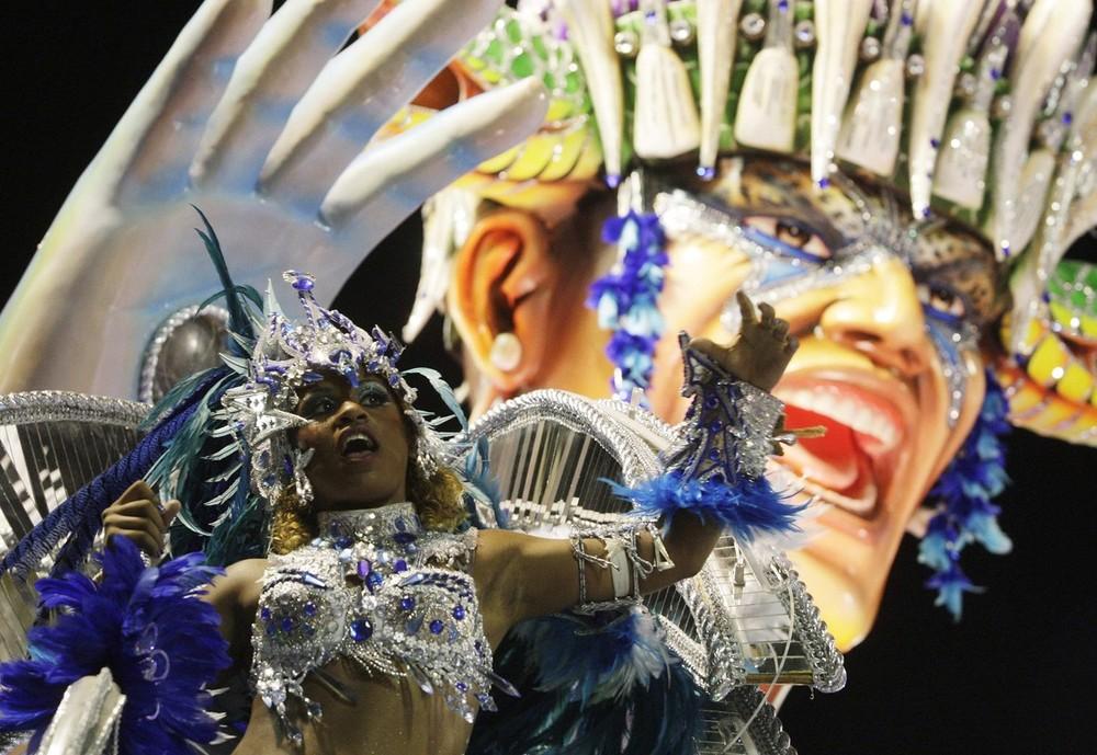 rio-de-janeiro-carnival-2010-12