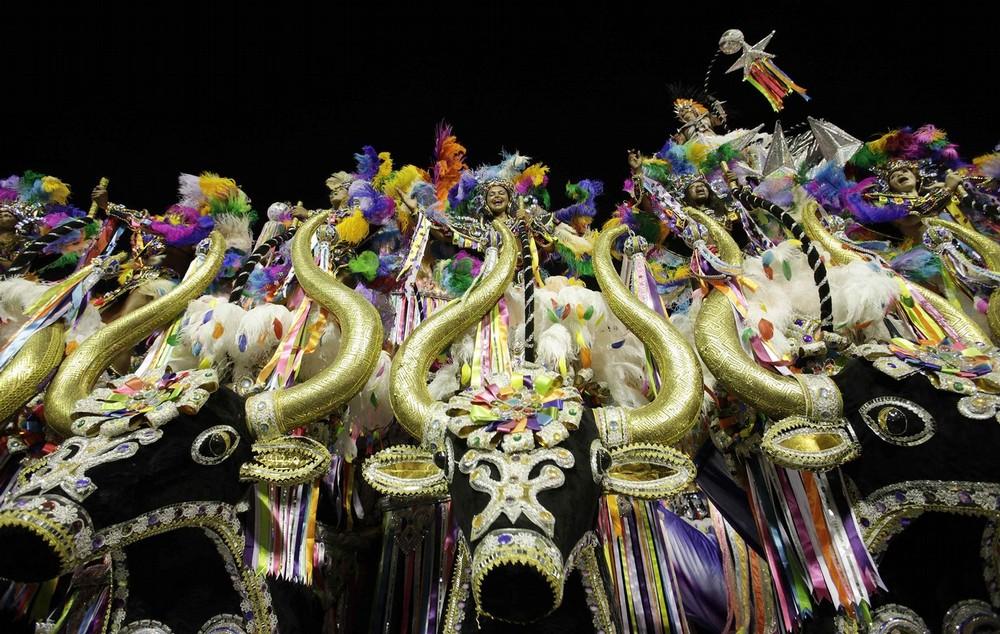 rio-de-janeiro-carnival-2010-21