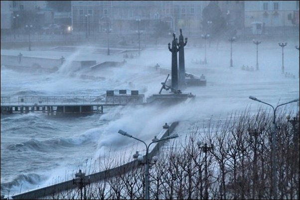 Февральский шторм в Новороссийске