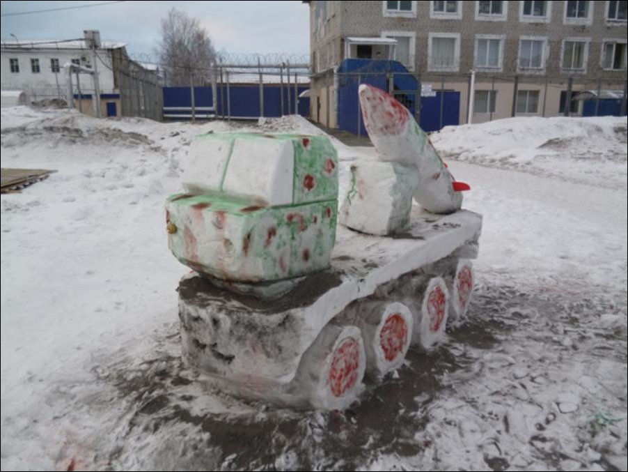 Снежные скульптуры в Омске