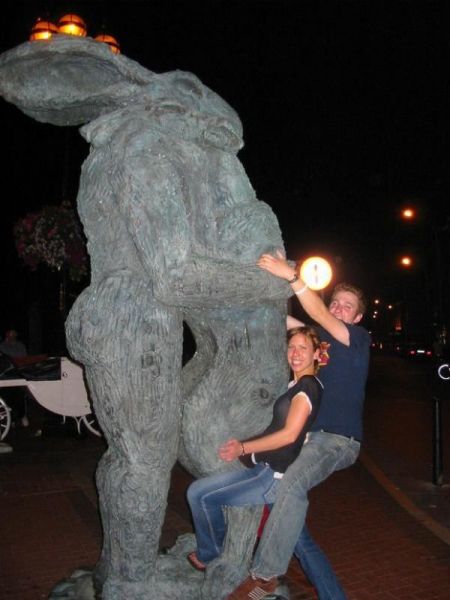 fun-with-statues-14