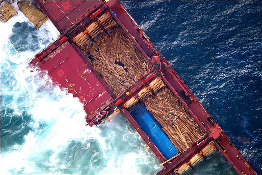 Кораблекрушение грузового судна Rena