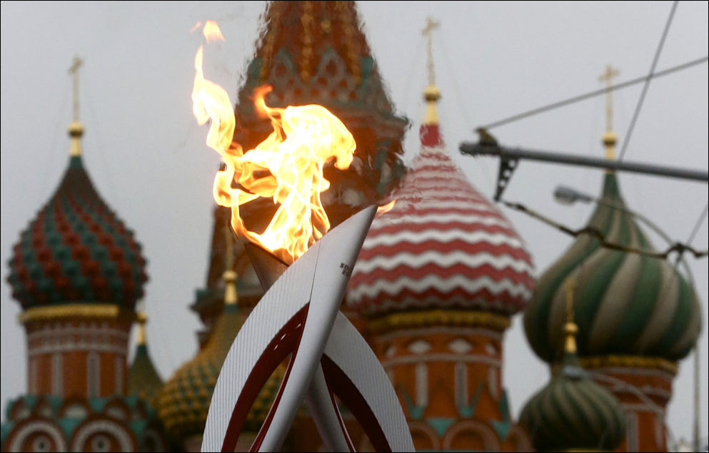 Приключения Олимпийского огня в России