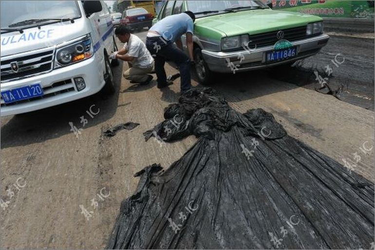 плавится асфальт в китае kitaiskiy-asfalt-08