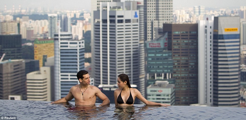 singapore-pool-04