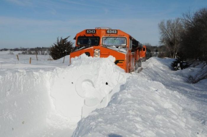 snow-train-08