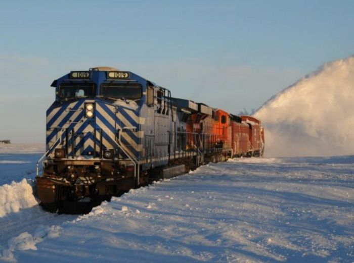 snow-train-19
