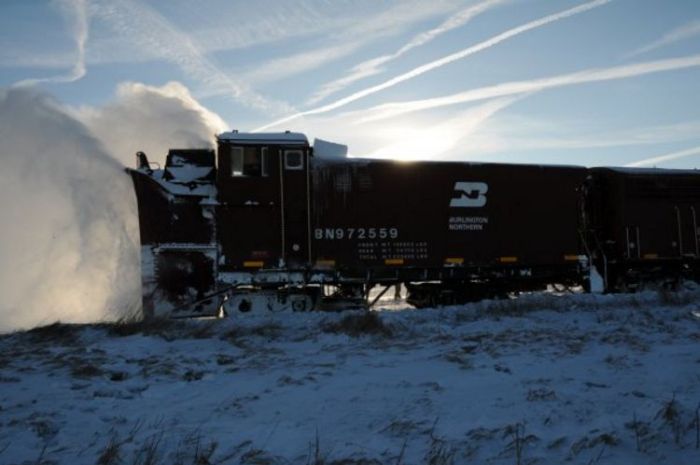 snow-train-23