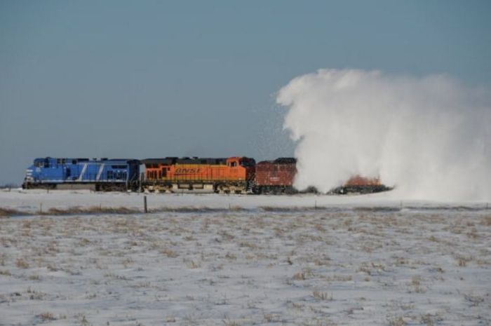 snow-train-25