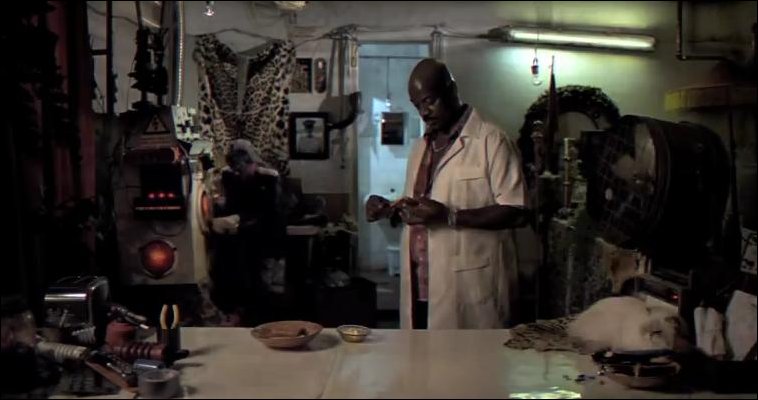 Креативная реклама энергетического напитка Flying Horse Креативная реклама энергетического напитка Flying Horse