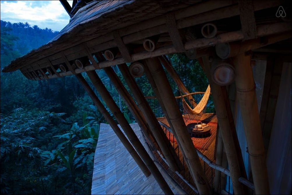 Дом из бамбука