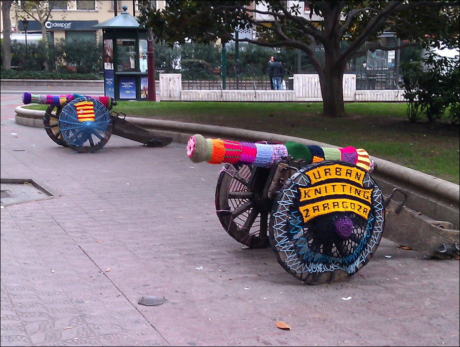 Urban Knitting Urban Knitting