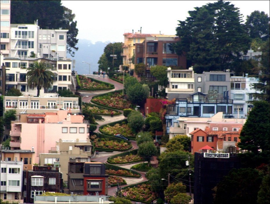 Самая извилистая улица в мире Самая извилистая улица в мире