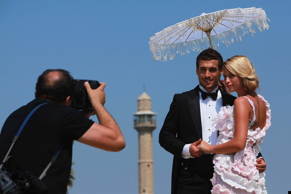 свадебное платье из туалетной бумаги toilet-paper-dress-07