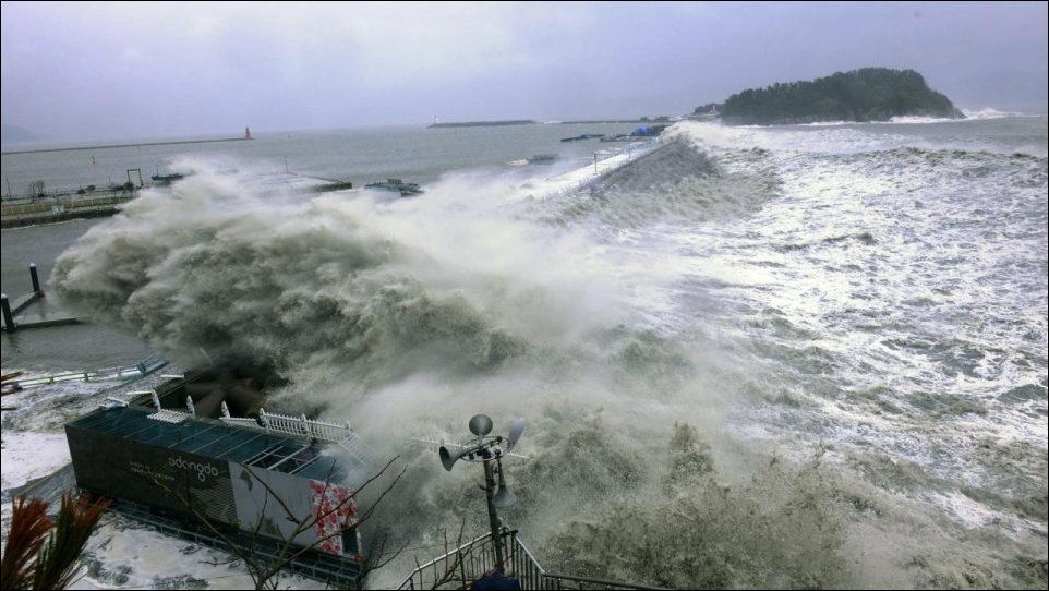 Тайфун Санба обрушился на юг Кореи