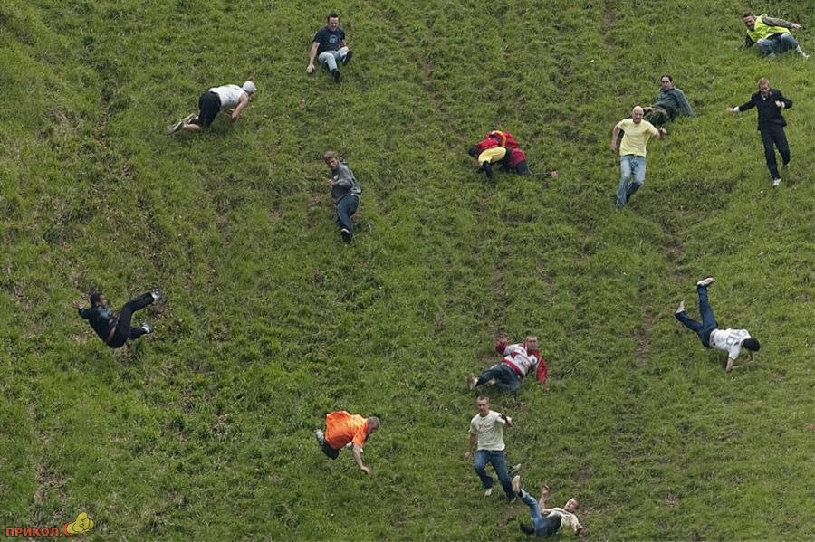cheese-rolling-2009-04