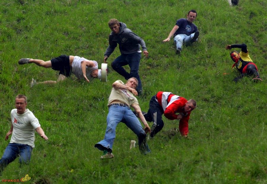 cheese-rolling-2009-06