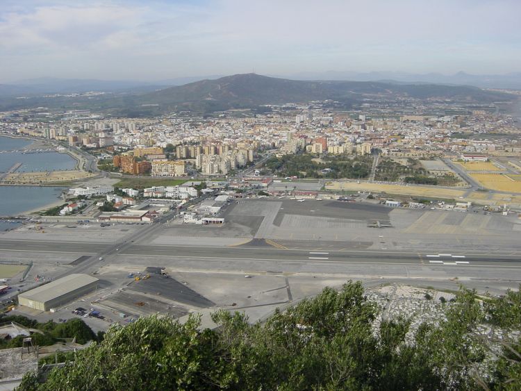 gibraltar-airport-05