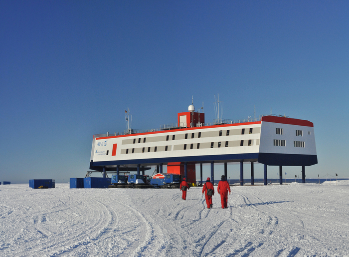 neumayer-antarctic-station-18
