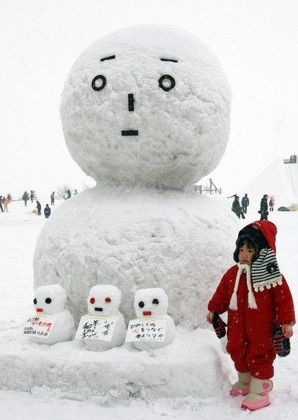 sapporo-ice-festival-japan-2009-12