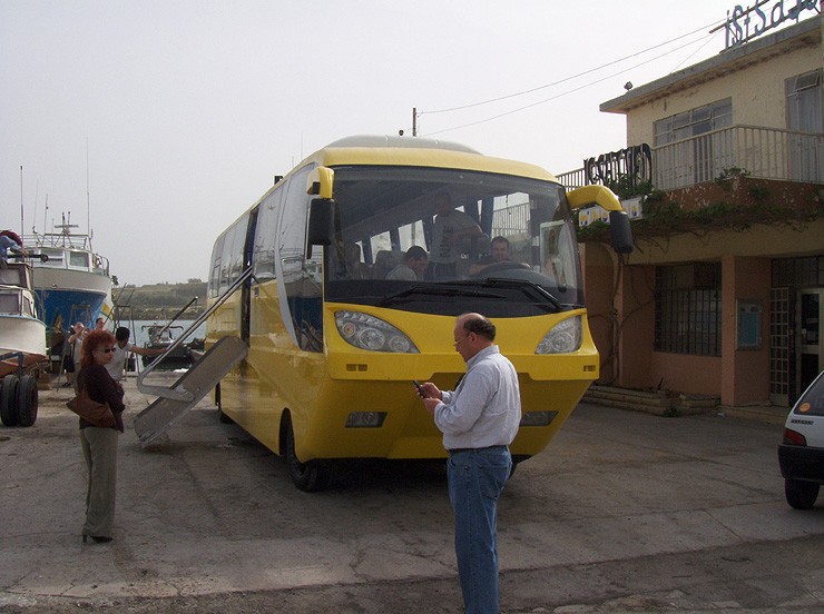 avtobus-amfibiya14