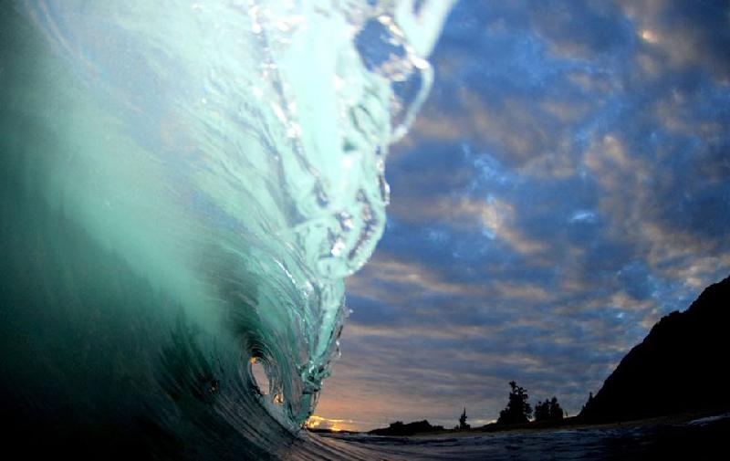waves-surfer-11