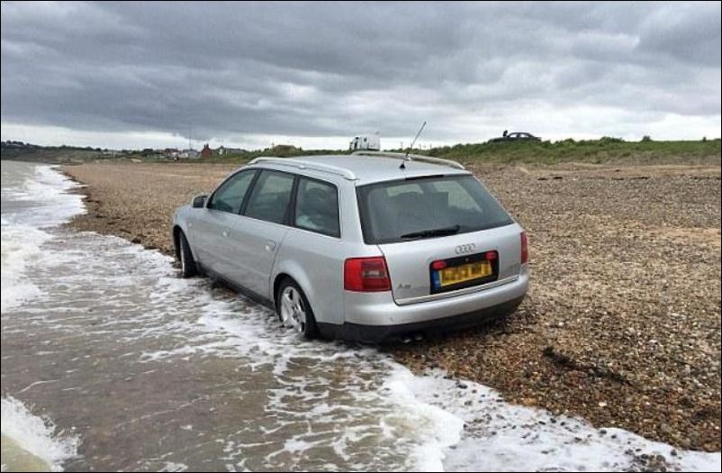 Плохое место для парковки (5 фото)