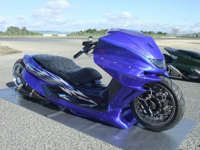 japan-custom-scooter-22
