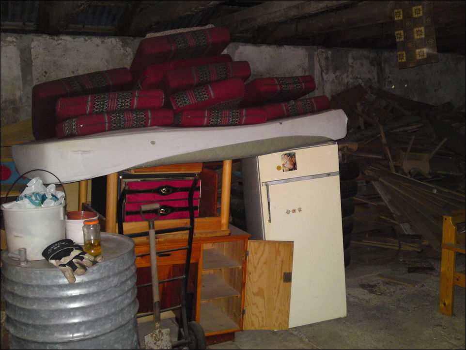 Переделка сарая в бильярдную комнату