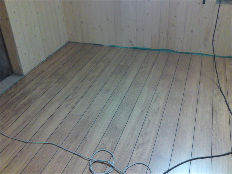 Переделка сарая в бильярдную комнату