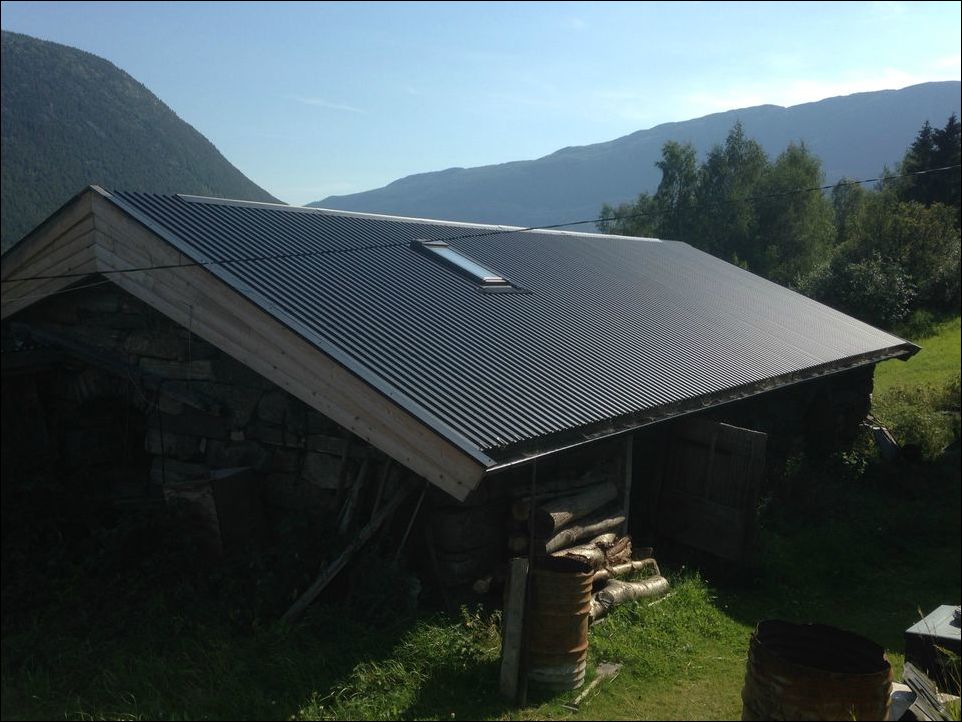 Переделка сарая в бильярдную комнату