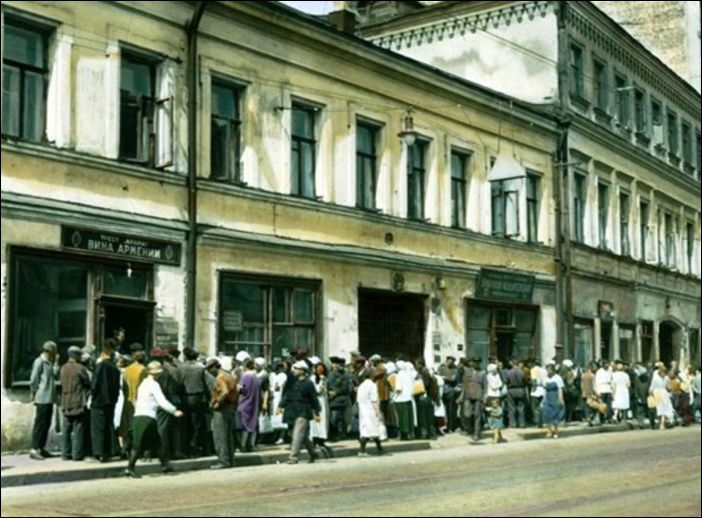 Жизнь в очередях