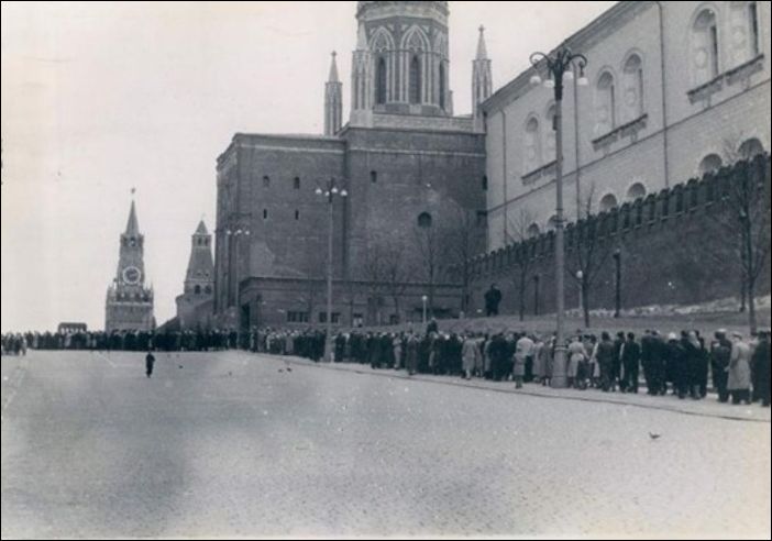 Жизнь в очередях