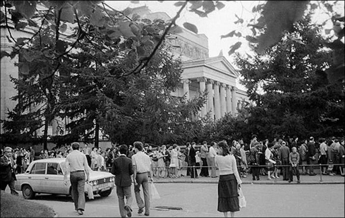 Жизнь в очередях