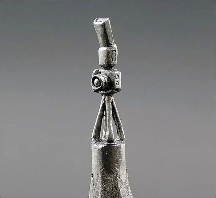 Скульптуры вырезанные из карандашного грифеля