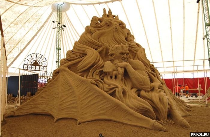 sand-sculpture-creating-12