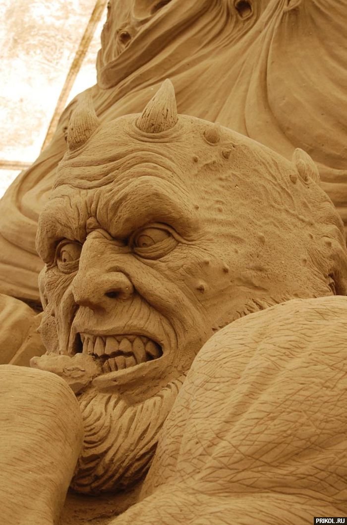 sand-sculpture-creating-16