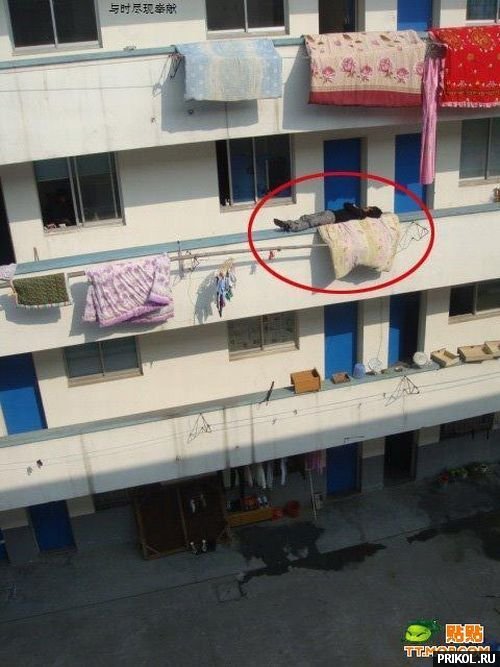 sleeping-on-the-edge-01