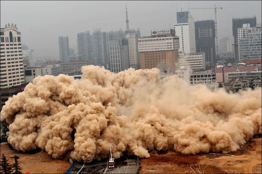 Взрыв здания в Китае