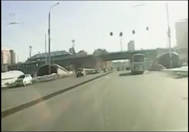Сейчас такую аварию заснял