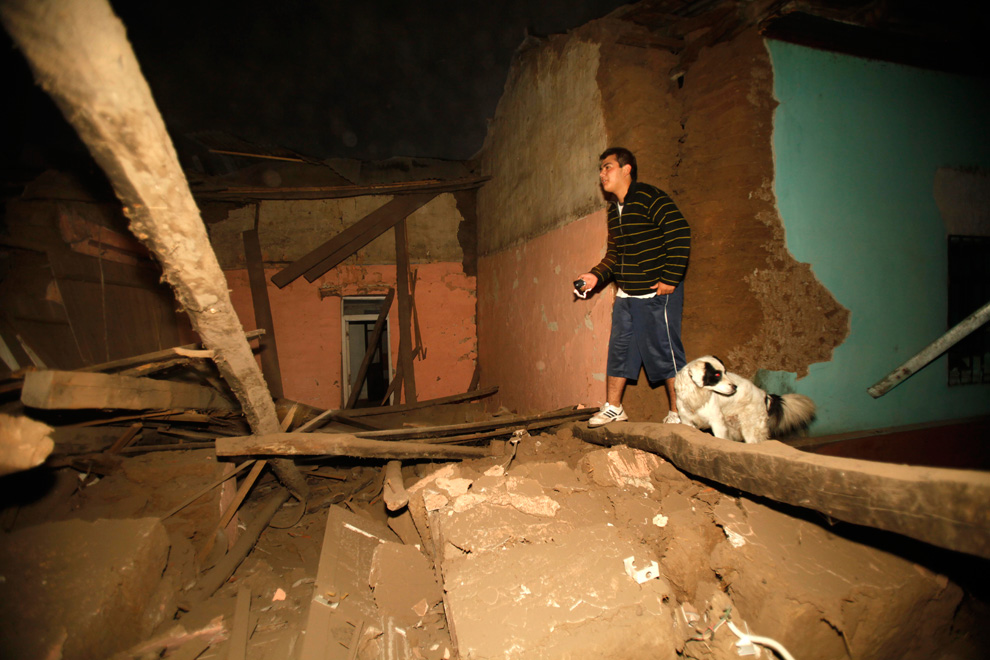 Землетрясение 2013. Разрушенные дома в Чили. Землетрясение Чили 2013. Землетрясение в Чили в 2010 город Консепсьон.