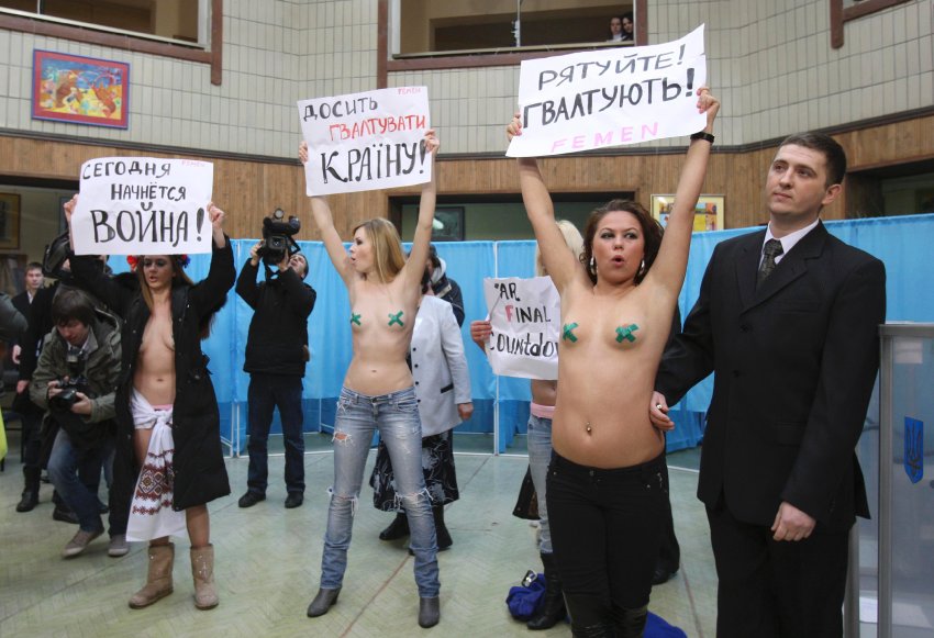 femen-na-viborah-02