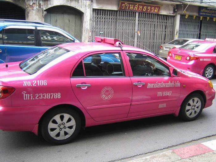 unusual-taxi-07