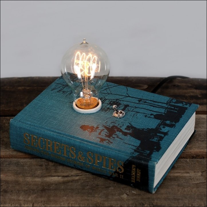 Светильник в книге