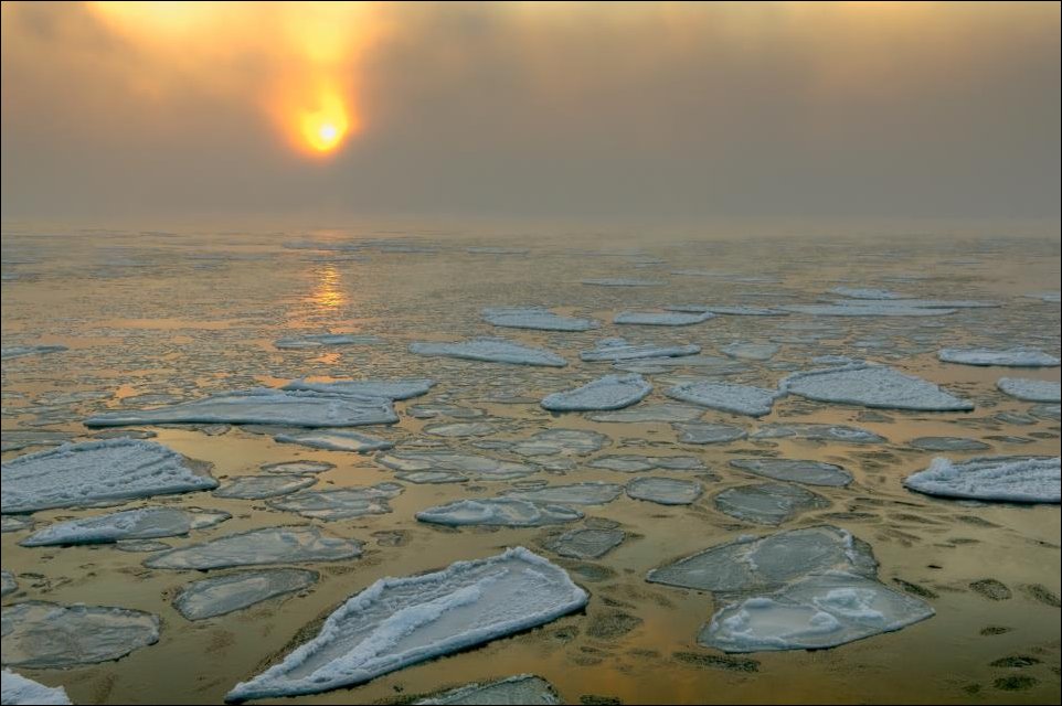 Замерзшее Черное Море