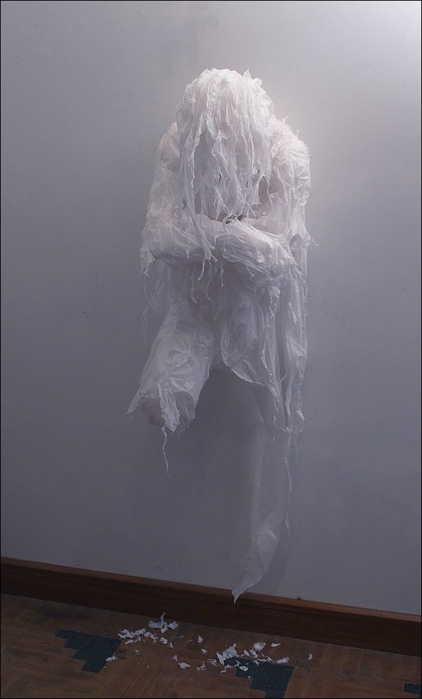 Скульптуры из полиэтиленовых пакетов